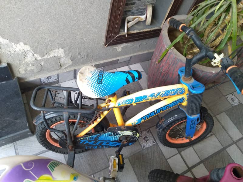 Two Bicycles for kids in a good condition for sale 5