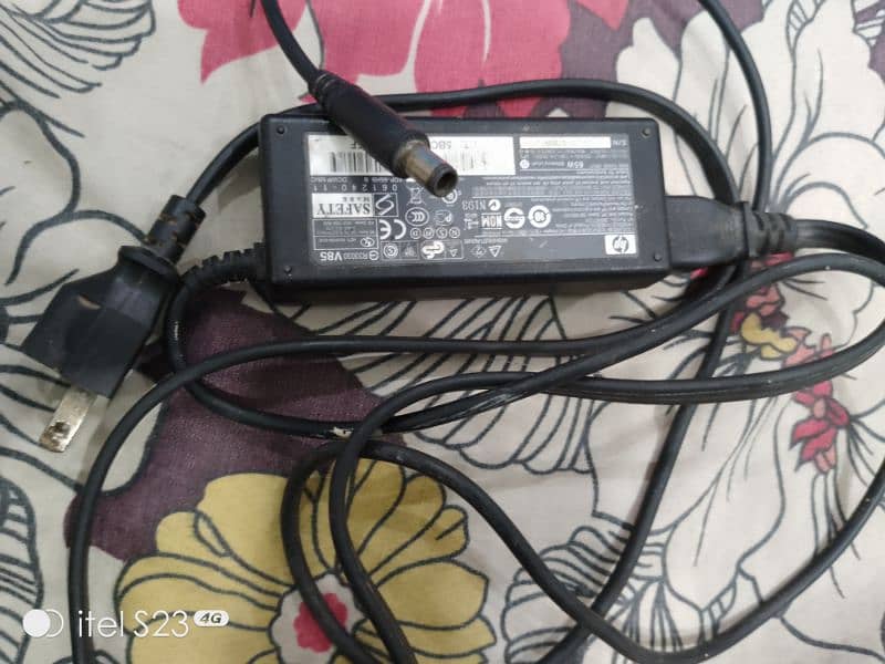 Hp laptop charger 1