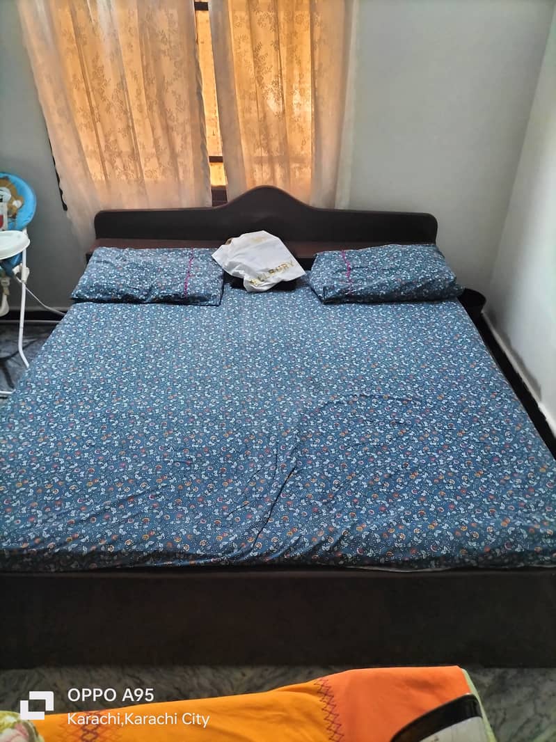 Double bed with mattress & showcase 1