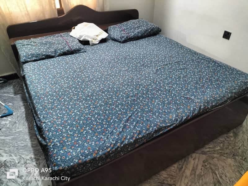Double bed with mattress & showcase 2