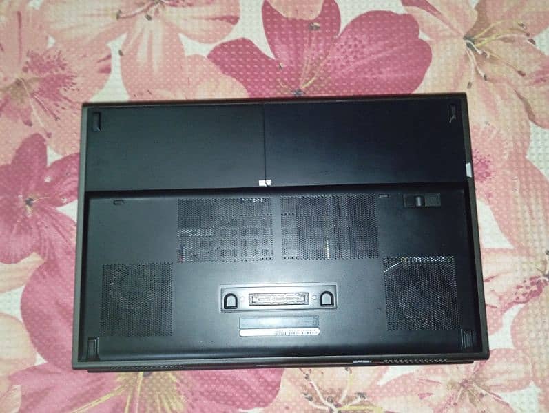 core i7 4gen 10by10 condition no any fault 2gb graphiccard readcaption 2