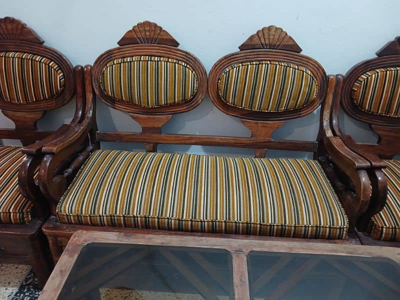 4 Seater Sofa set with glass table 6