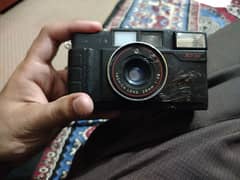 Yashica camera for sale ( vintage) 0