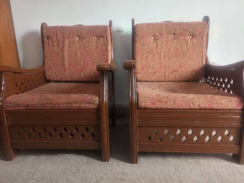 Wooden Sofa in great condition 3