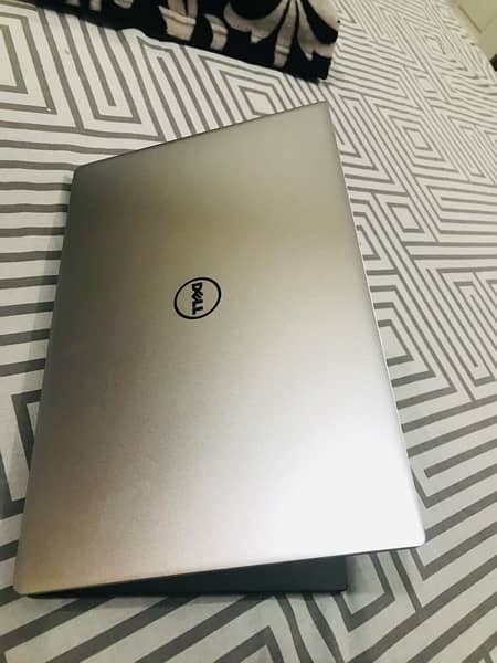 Dell XPS core i5 7th Generation  8Gb Ram 256Gb NvMe SSD 1