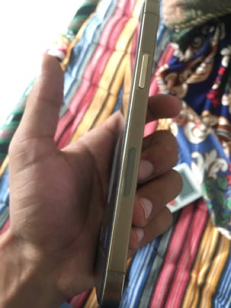 iphone 12 pro Non PTA with box 2