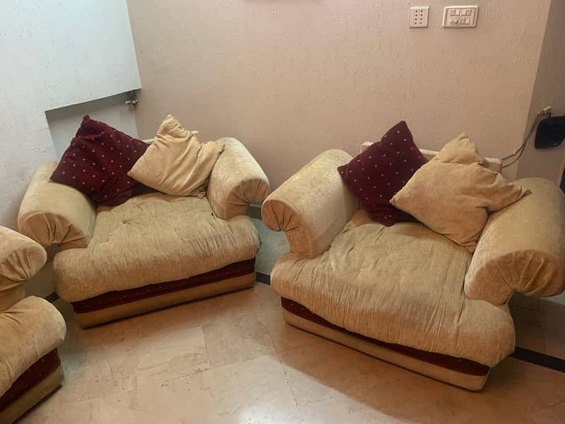 5 Seater Sofa set with 9 cushions 2