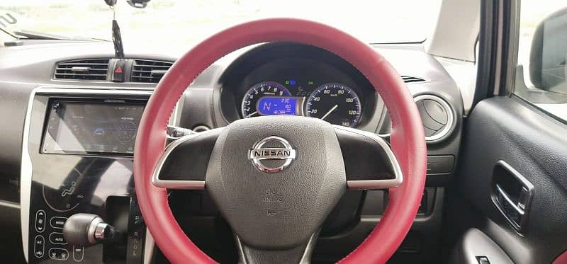 Nissan Dayz Highway Star 2014 11
