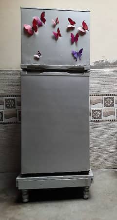 Snowcap fridge for urgent sale