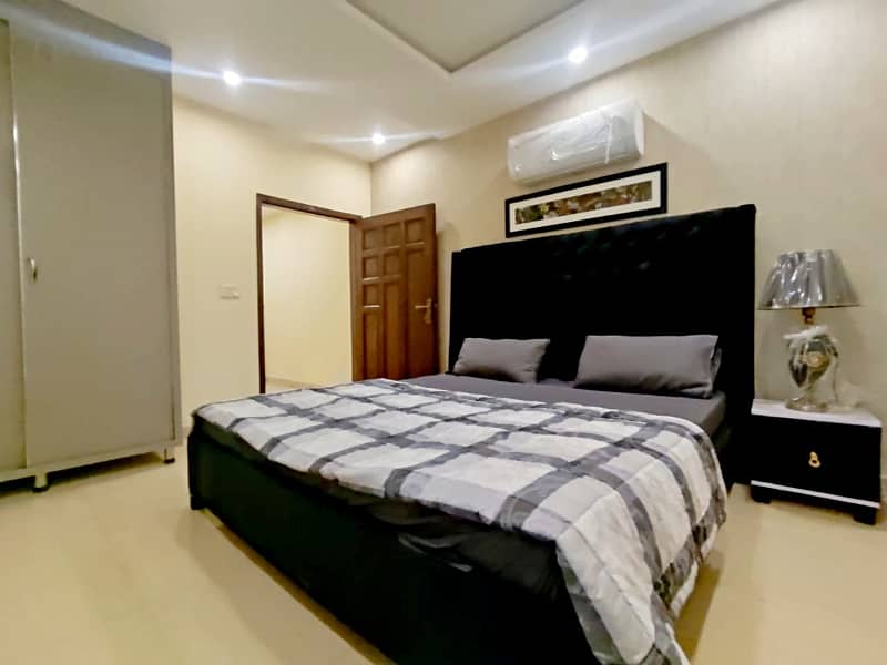 2 bed furnished flat available for Rent in Nishter block bahria town lahore. 6