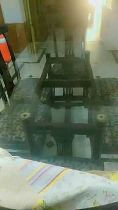 dining table for sale in good condition 0