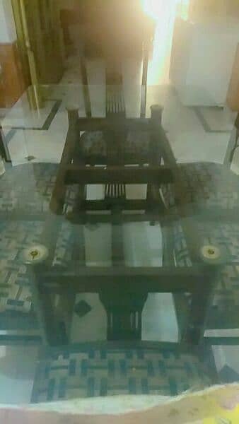 dining table for sale in good condition 1