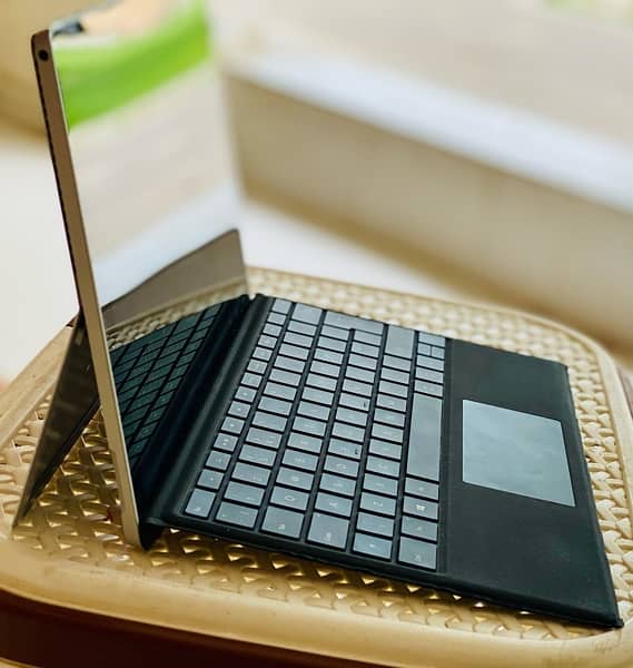 Surface Pro 4 Laptop/Tablet 3