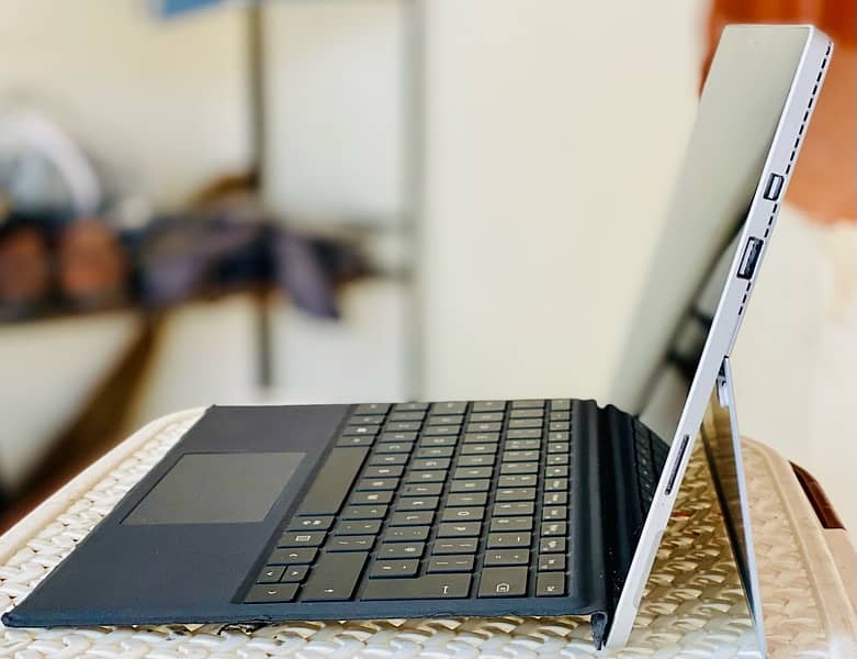 Surface Pro 4 Laptop/Tablet 4