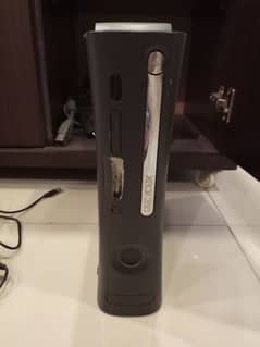 Xbox 360 Very good condition GTA 5 smooth gaming