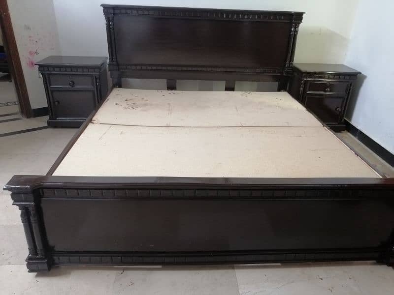 bed with side tables and dressing 3