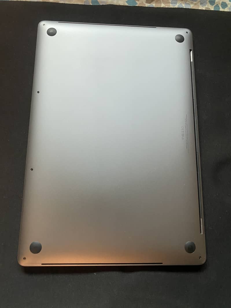 Macbook 2019 i9 32 GB 512GB 3