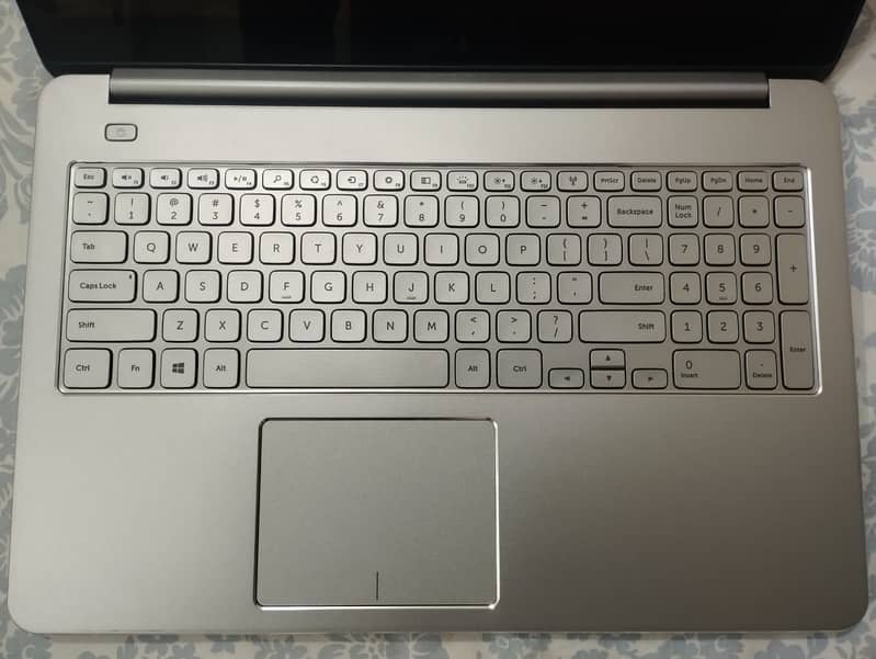 DELL INSPIRON 7537 i7 - 4th Gen Touchpad 3