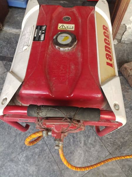 generator to sell 2.5kw very less used 2