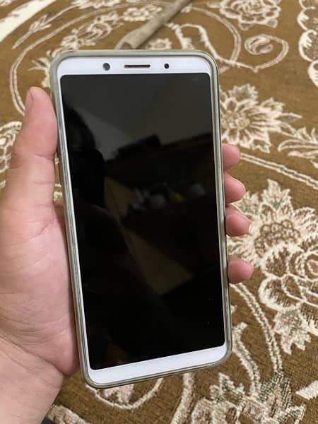 OPPO F5 for urgent sale. 8