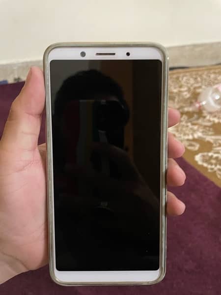 OPPO F5 for urgent sale. 9