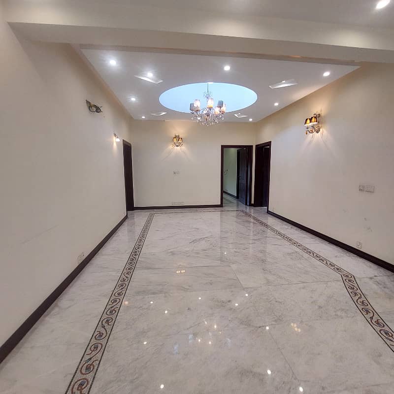2 Kanal House for Sale in Gulbahar Block Sector C Bahria Town, Lahore 11