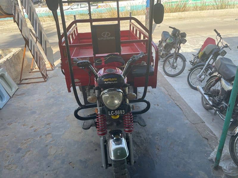 sagar loader rickshaw 150Cc red color all OK each And everything 2
