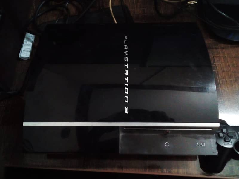 ps3 fat model with 80 gb hard 1
