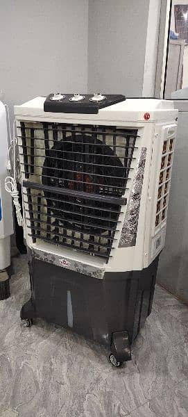 Breezo evaporative air cooler 9