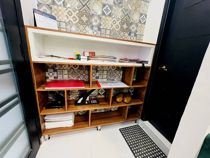 OFFICE FOR SALE WITH 80K MONTHLY RENT 9