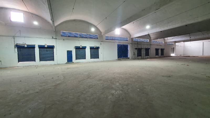 25000 SQ. FT Warehouse Available for Rent 5