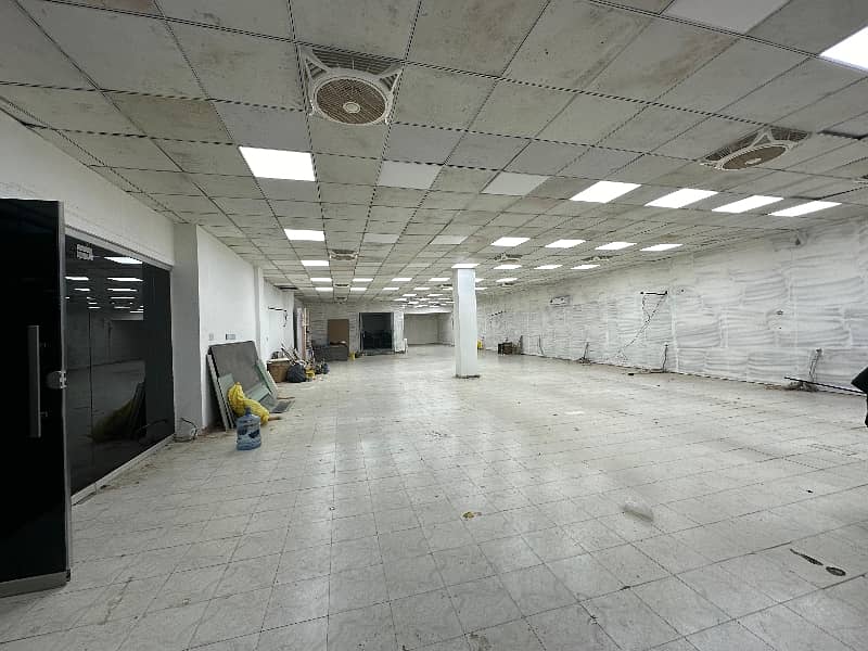 9000SQFT HALL FOR RENT ON MAIN ROAD JOHAR TOWN 7