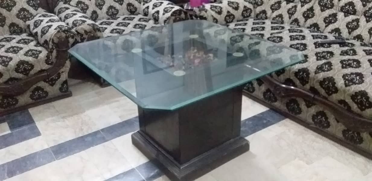 Centre Glass table with wooden base 1