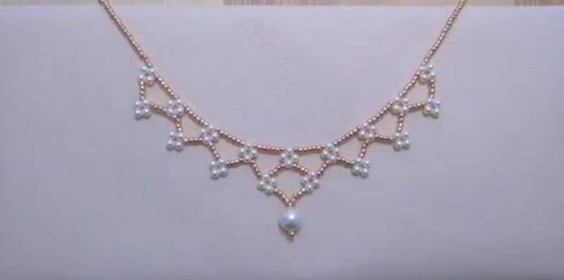 Pearls nakles 1