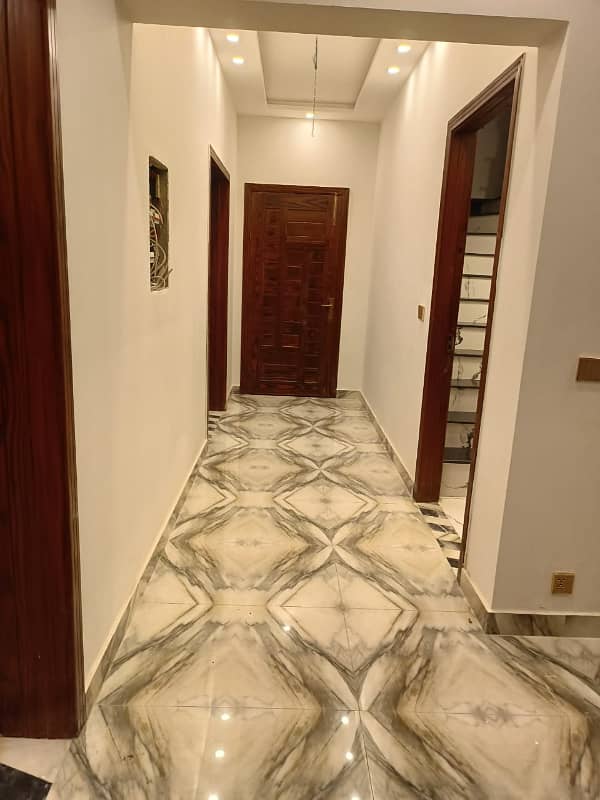 14 Marla owner build house for sale in Overseas A block bahria town lahore. 8