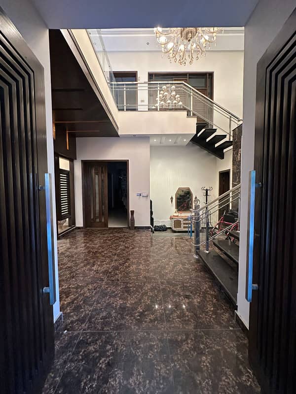 1 KANAL DESIGNER HOUSE FOR SALE IN OVERSEAS A BLOCK BAHRIA TOWN LAHORE 12