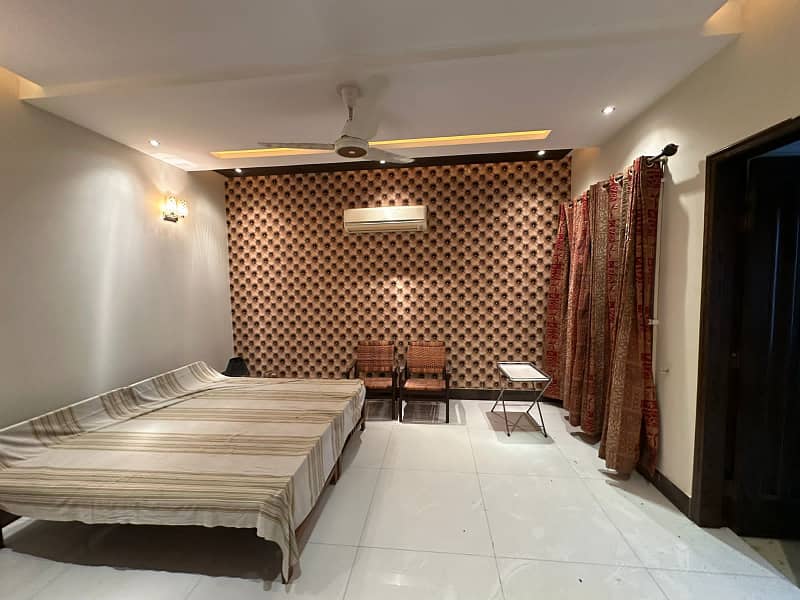 1 KANAL DESIGNER HOUSE FOR SALE IN OVERSEAS A BLOCK BAHRIA TOWN LAHORE 32