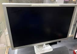Apple LCD 32 Inch screen they are not hdmi