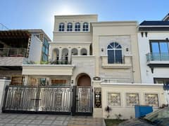 10 Marla Luxurious House For Sale in Citi Housing