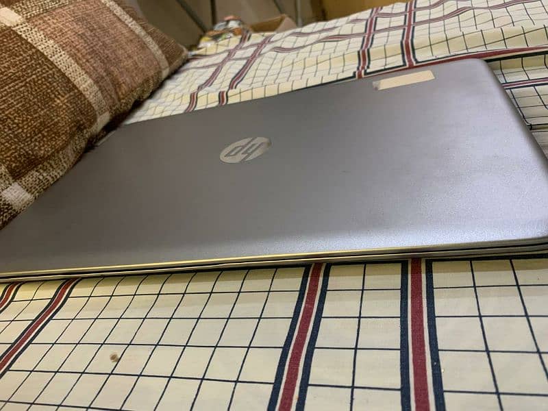 Hp Notebook I 5 4th generation 8