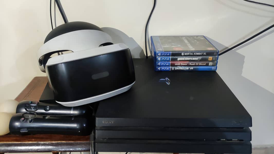 Sony Playstation 4 pro with Playstation VR 2