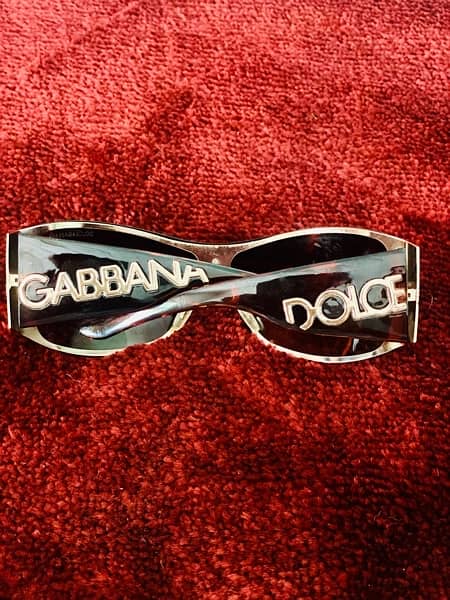 Dolce and Gabbana , ray-ban , Versace , Guess , vogue , hawakers 2