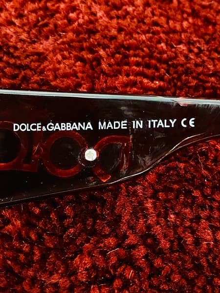 Dolce and Gabbana , ray-ban , Versace , Guess , vogue , hawakers 3