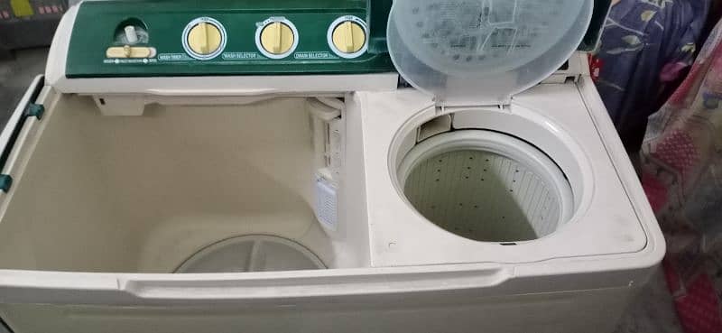 Haier Twin Tub Semiautomatic Washing Machine 5