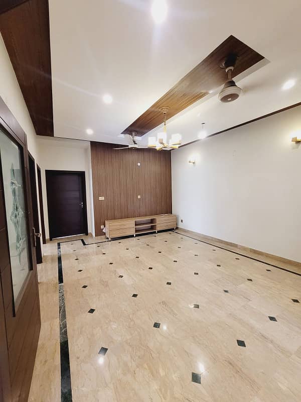 10 Marla House Available For Sale In Jasmine Block Sector C Bahria Town Lahore 1