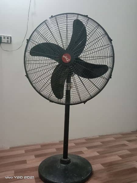 padestal fan urgent sale 5