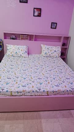 king size bed with mattress for sell 0