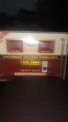 voltage stabiliser 7000 watts excellent condition