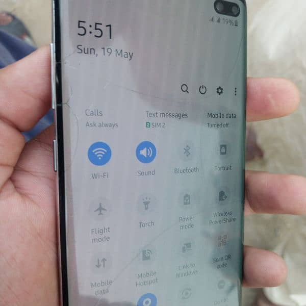 Samsung s10 plus 5
