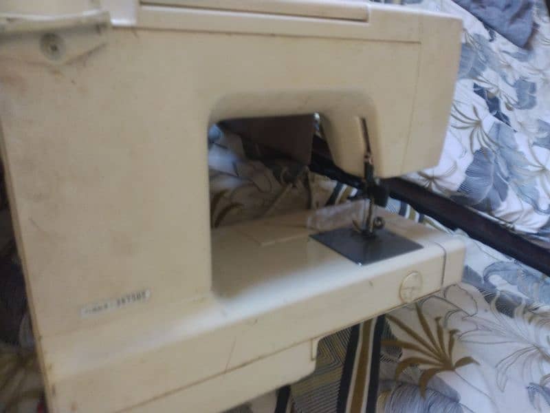 commercial sewing machine 4